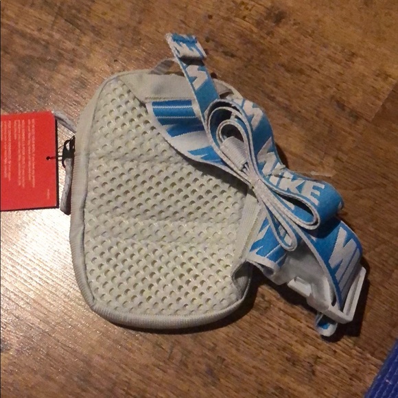 Nike crossbody bag - Picture 4 of 4